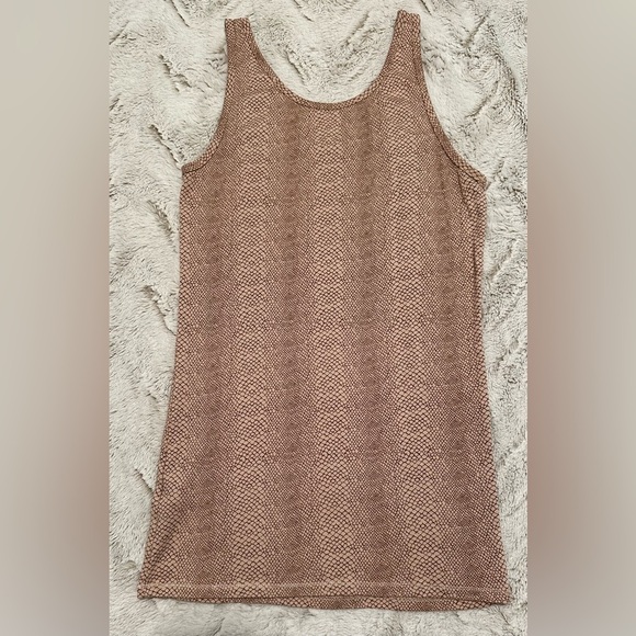 A New Day Snakeskin Print Tank Top - Picture 5 of 7